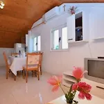 2-bedroom With Large Terrace 3558-1 *
