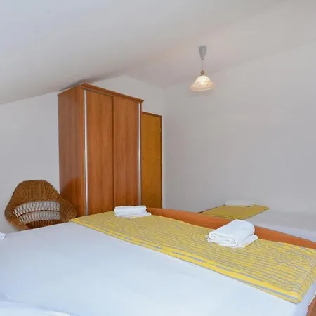 شقة 2-bedroom With Large Terrace 3558-1