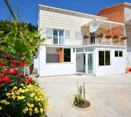 2-bedroom With Large Terrace 3558-1 Zuljana