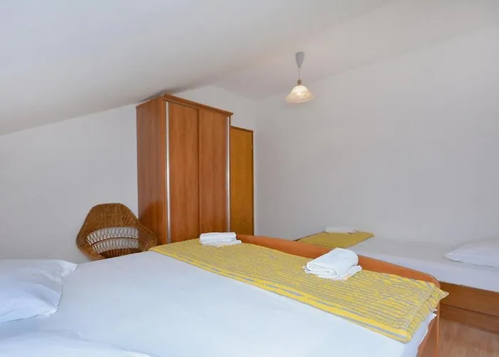 아파트 2-bedroom With Large Terrace 3558-1