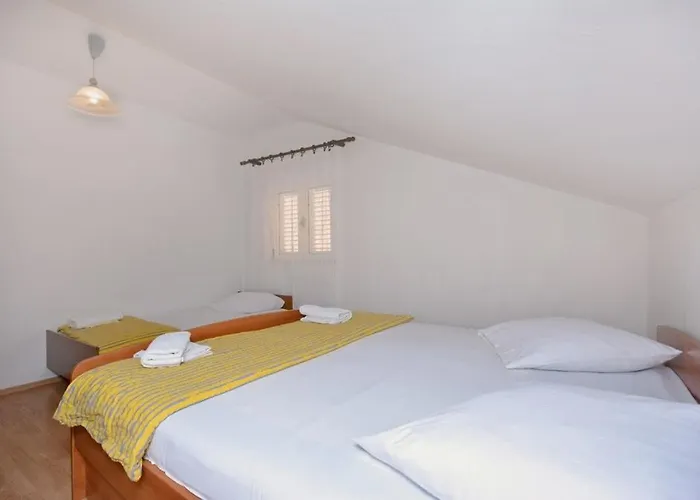 아파트 2-bedroom With Large Terrace 3558-1